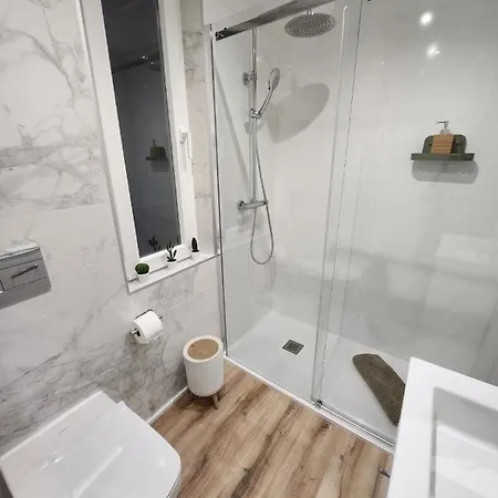 Casa Garden Edificio Rehabilitado Sin Ascensor לאון