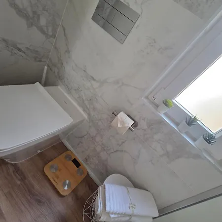 Casa Garden Edificio Rehabilitado Sin Ascensor Apartman *