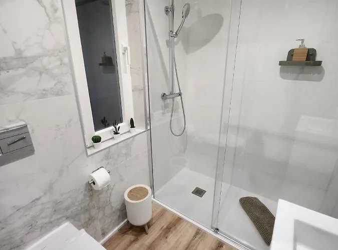 Casa Garden Edificio Rehabilitado Sin Ascensor León