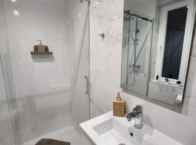 Casa Garden Edificio Rehabilitado Sin Ascensor León